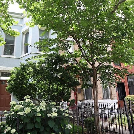 3-Bedroom House With Cute Patio Explore Dc On Foot 워싱턴 외부 사진
