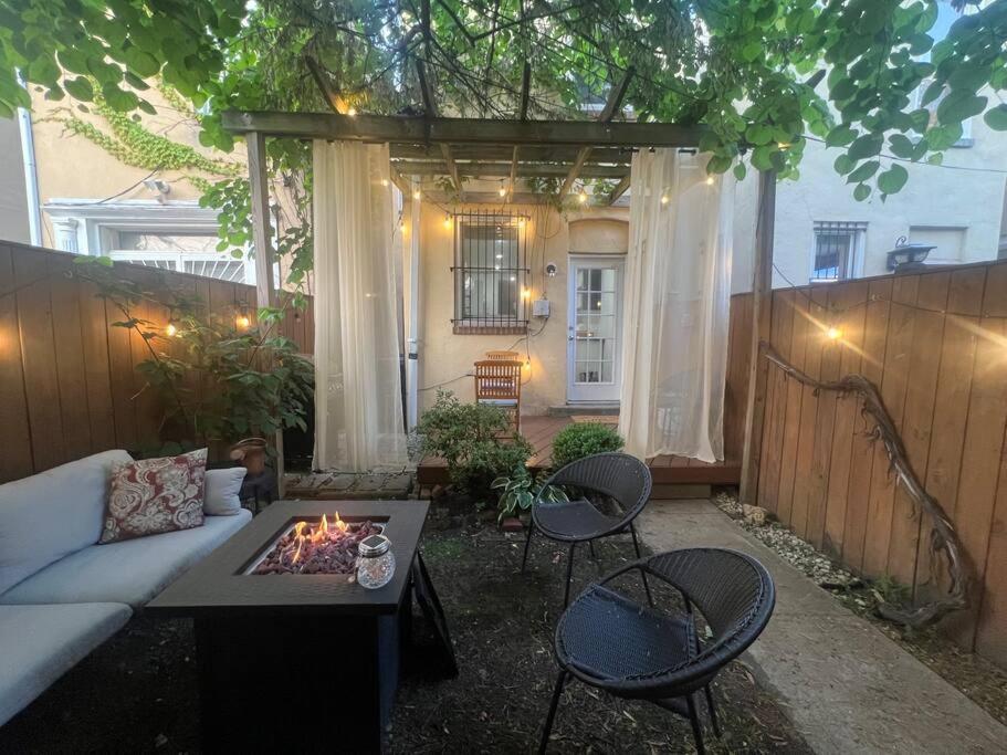 3-Bedroom House With Cute Patio Explore Dc On Foot 워싱턴 외부 사진