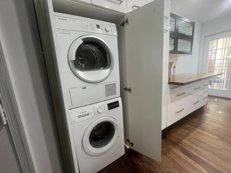3-Bedroom House With Cute Patio Explore Dc On Foot 워싱턴 외부 사진
