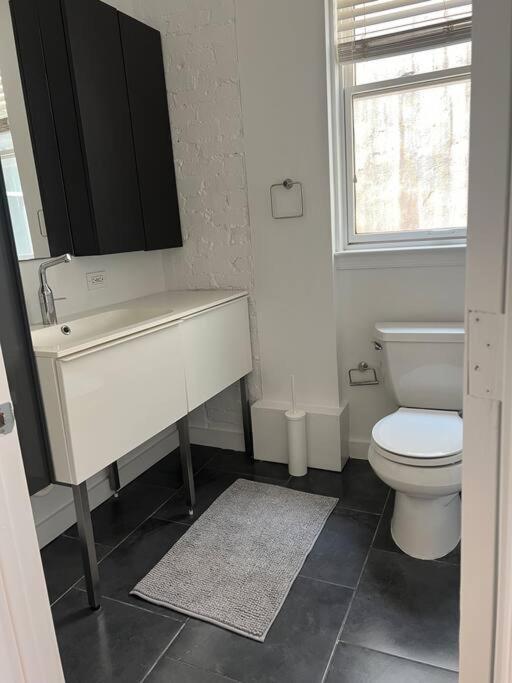 3-Bedroom House With Cute Patio Explore Dc On Foot 워싱턴 외부 사진